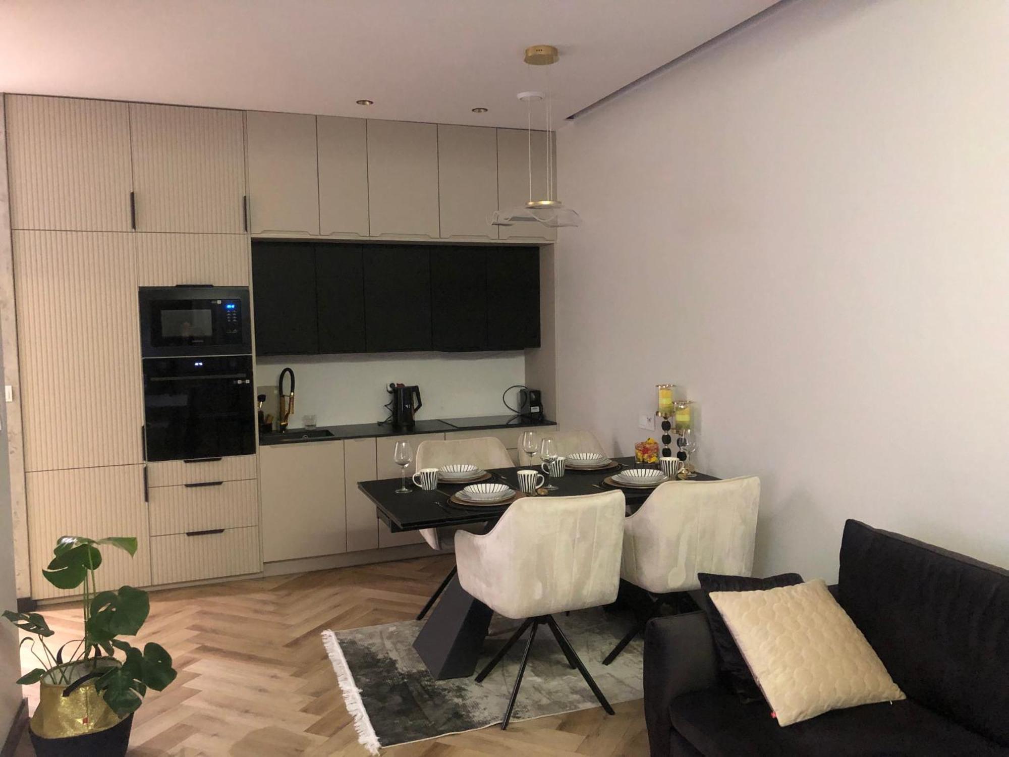 Komfortowe Apartamenty Kielce Klonowa ,Ogrodek, Garaz Podziemny, Samodzielne Wejscie Na Kod 24H Exterior foto